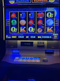NetEnt live roulette studio with multiple camera angles and professional dealer interface